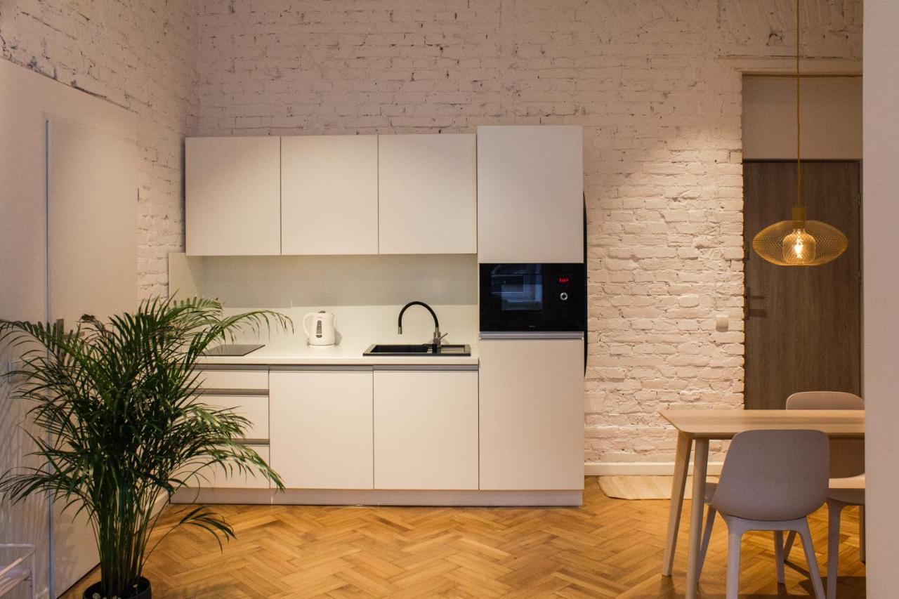 Sympatyczne Studio Z Palma Areka / A Nice Studio With Areka Palm Tree Λοτζ Εξωτερικό φωτογραφία